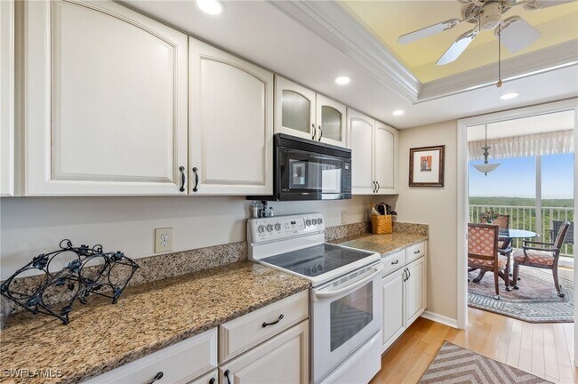 Building Photo - 6361 Pelican Bay Blvd