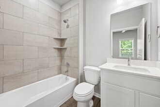 Building Photo - 1326 Prairie Dr