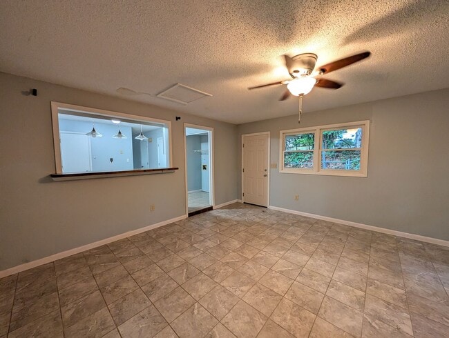 Building Photo - Arden Duplex