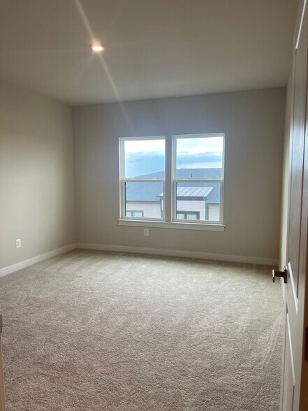 Building Photo - 21480 Mount Sterling Ter
