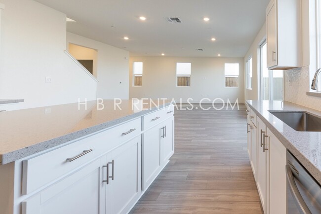 Building Photo - BRAND NEW CONSTRUCTION: Spacious 5-Bed San...