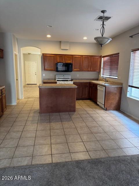 Building Photo - 12522 W Jefferson St