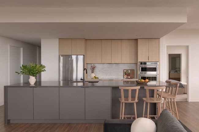 Building Photo - Raye