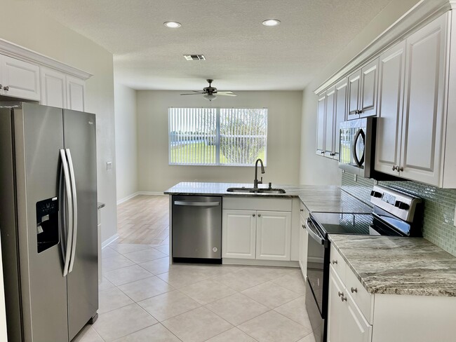 Primary Photo - 10419 SW Southgate Ct