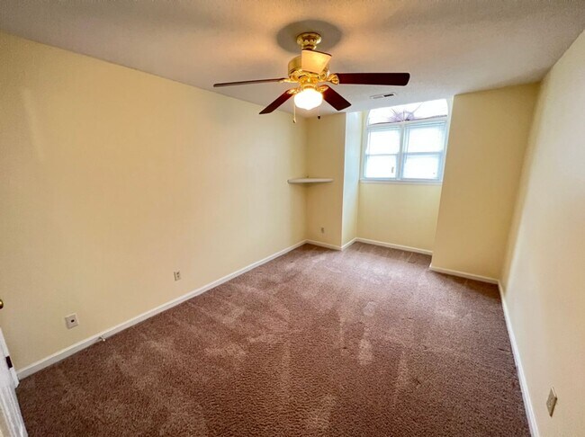 Building Photo - 3105 Verdugo Dr