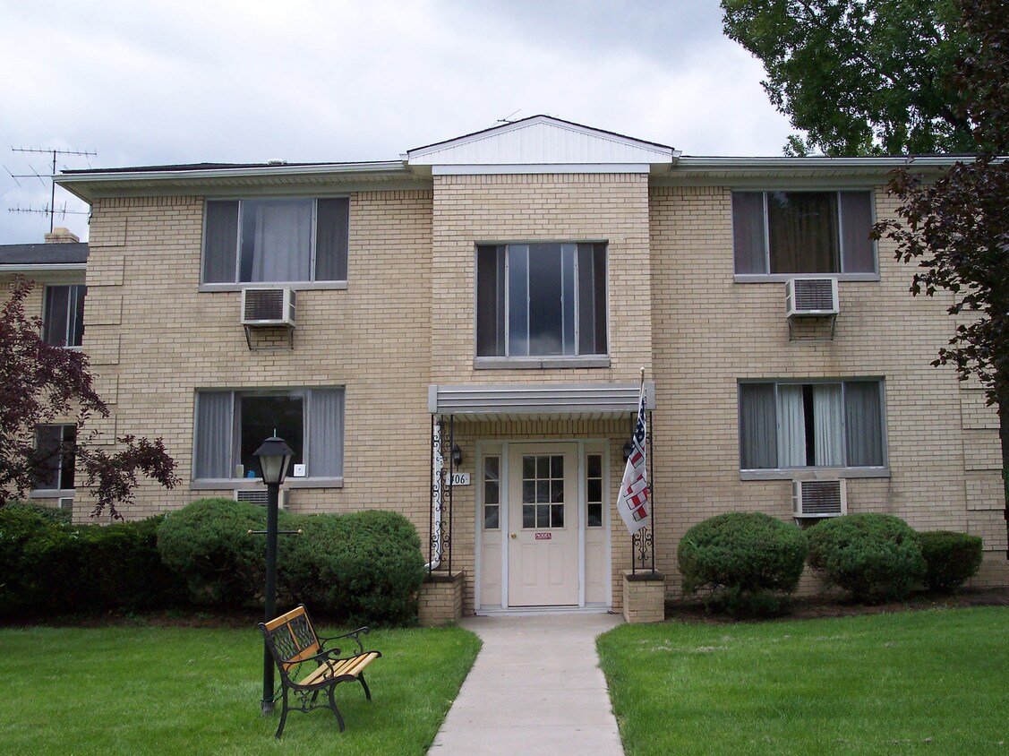 Delta Garden Apartments Amherst