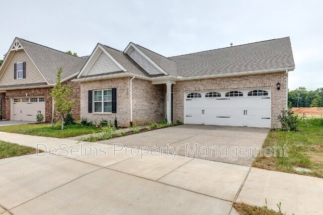 Building Photo - 107 Crabourne Dr