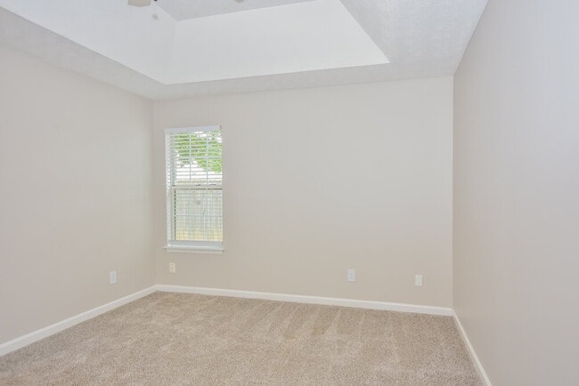 Building Photo - 4104 Pepperwood Dr