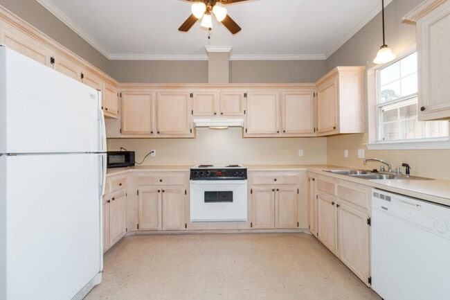 Building Photo - 4140 Jefferson Woods
