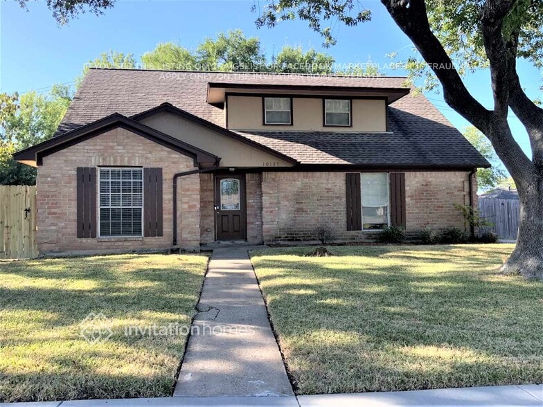 Primary Photo - 10127 Winding Trail Rd