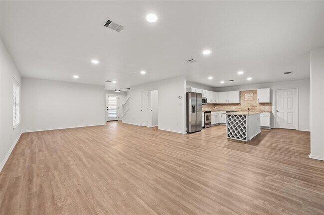 Building Photo - 2217 Riker Ridge Trail