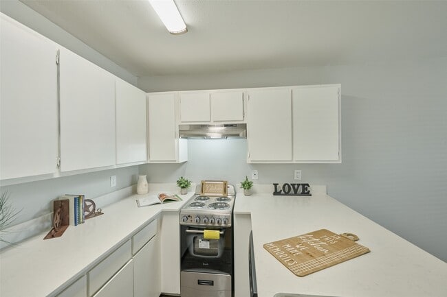 Building Photo - 26 Harbour Row Dr