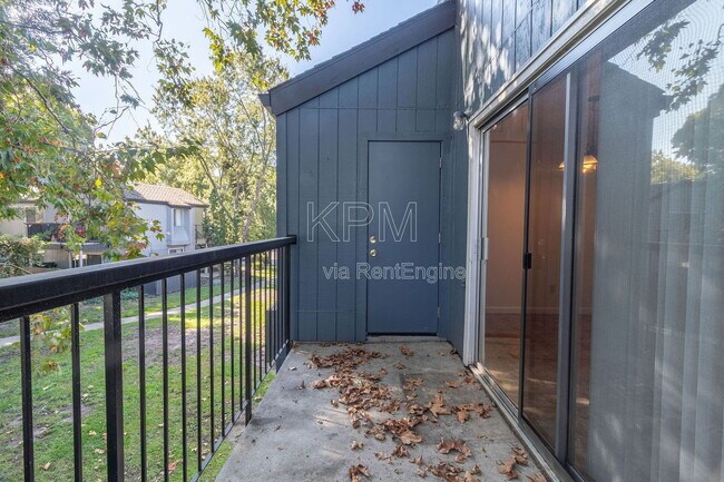 Building Photo - 3591 Quail Lakes Dr