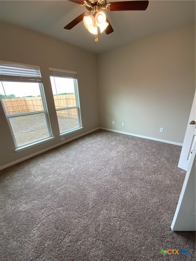 Building Photo - 1607 Curlew Ln