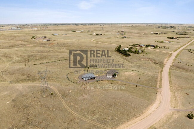 Building Photo - 3348 Hales Ranch Rd