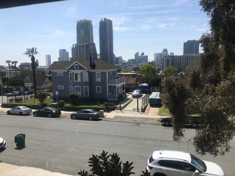 Beautiful downtown view!! - 633 20th St