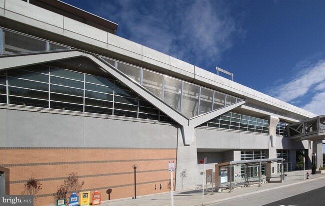 Building Photo - 1601 Spring Gate Dr.