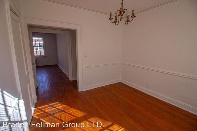 Building Photo - 1460 W Peachtree St NW