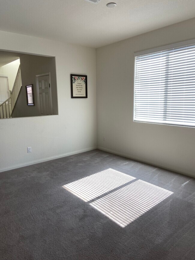 Sitting Room between entryway and kitchen - 2416 Splendid Manor Ct