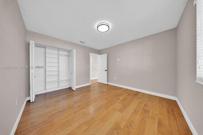 Building Photo - 11351 SW 63rd Terrace