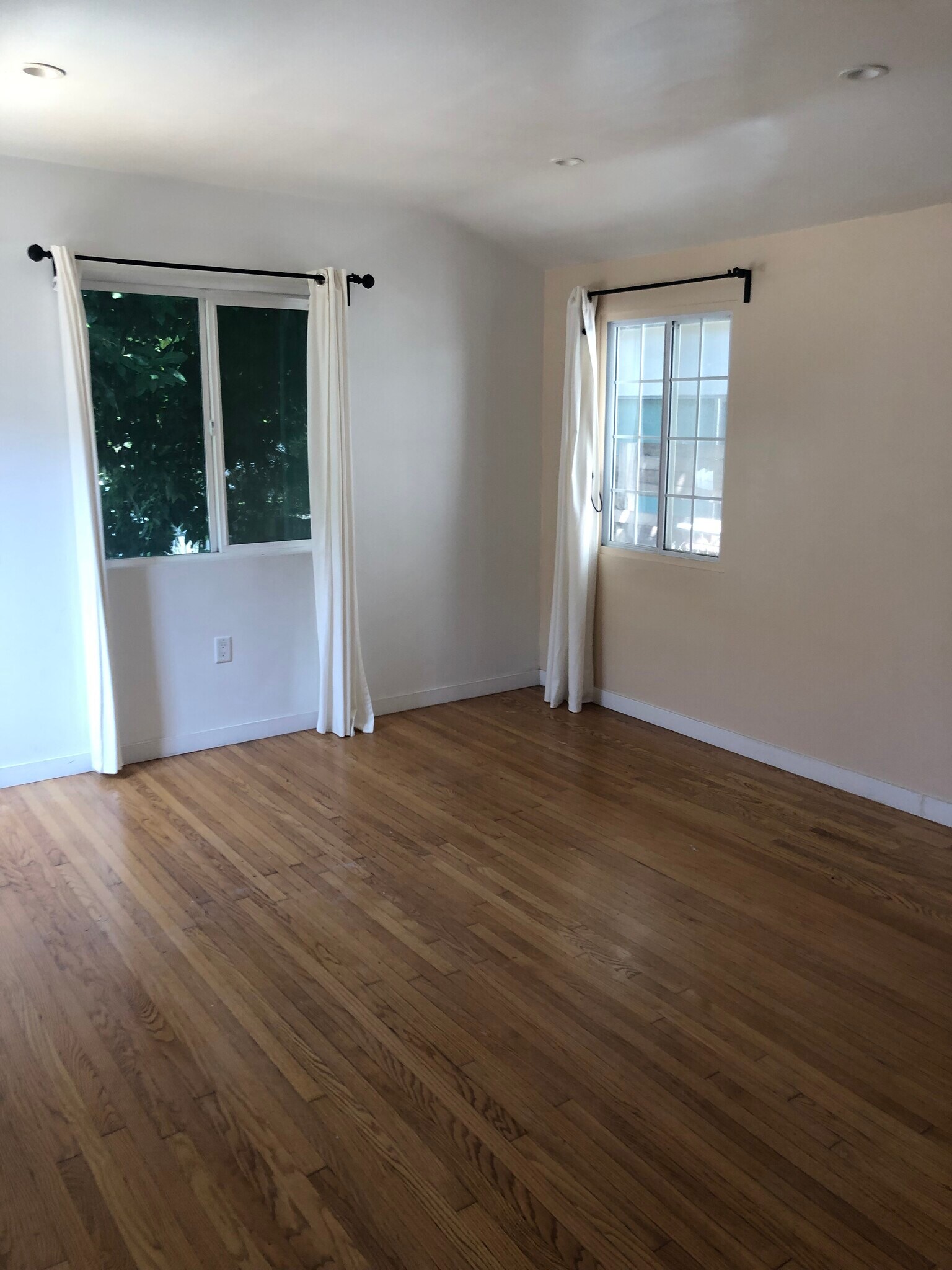 Building Photo - 3268 Fay Ave