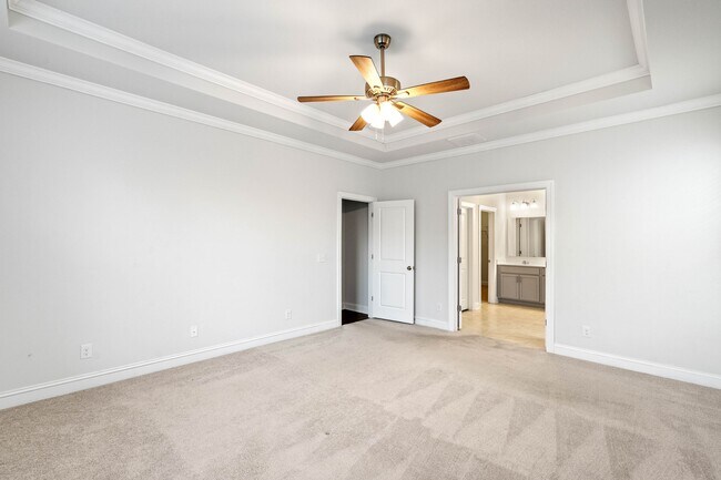 Building Photo - 3740 Sage Dr