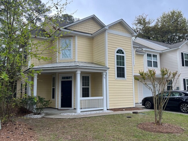 Building Photo - FURNISHED Three Bedroom Wellstone Model Home