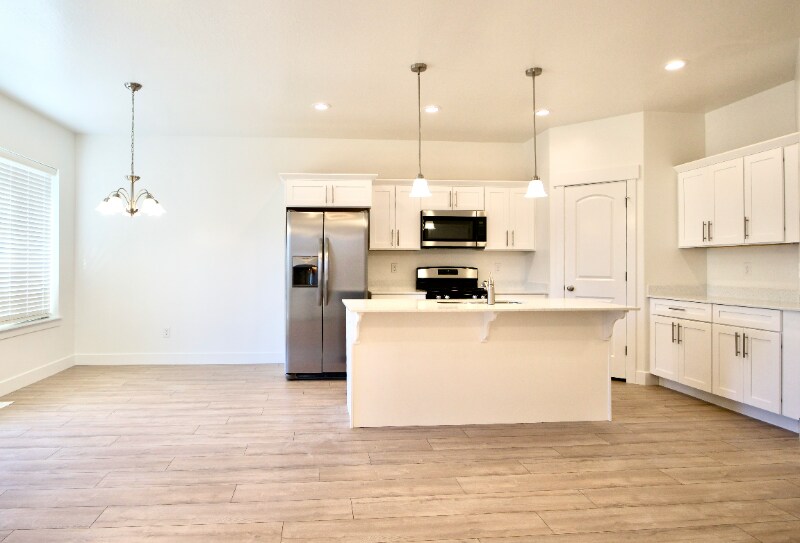 Building Photo - 16232 S Truss Dr
