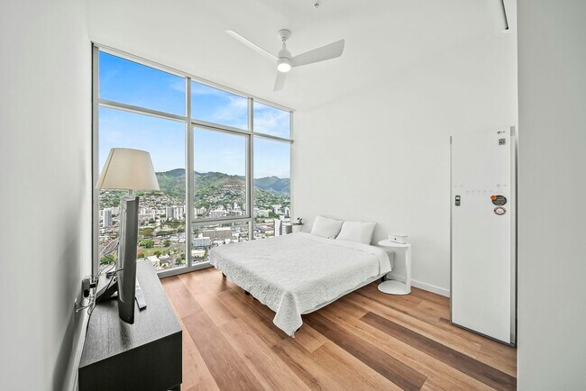 Building Photo - 1515 Liona St