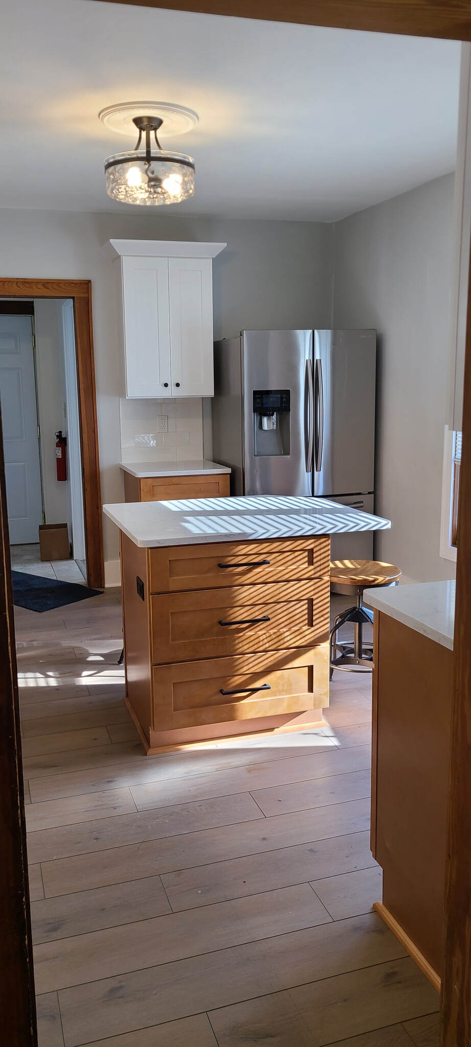 Kitchen Island - 3352 S Schauer Ave