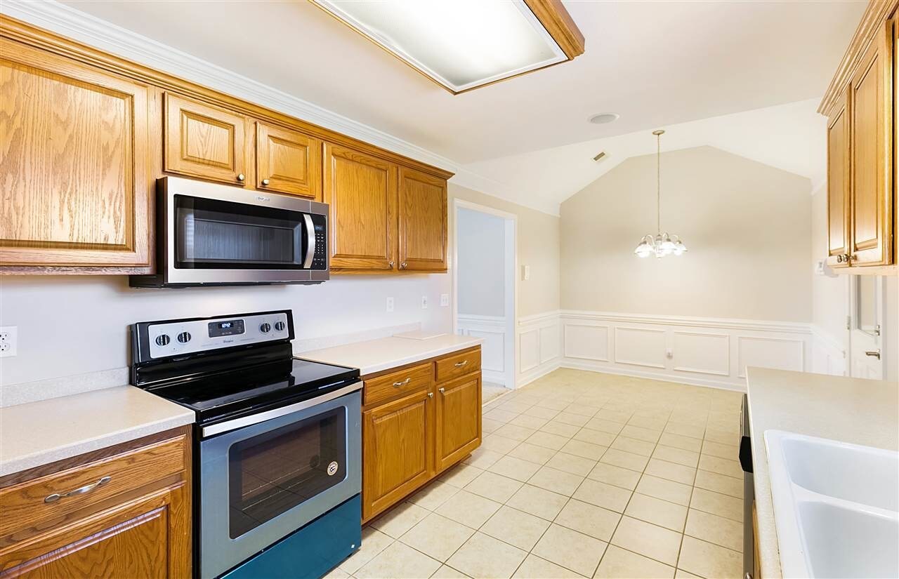 Building Photo - 88 Romie Dr