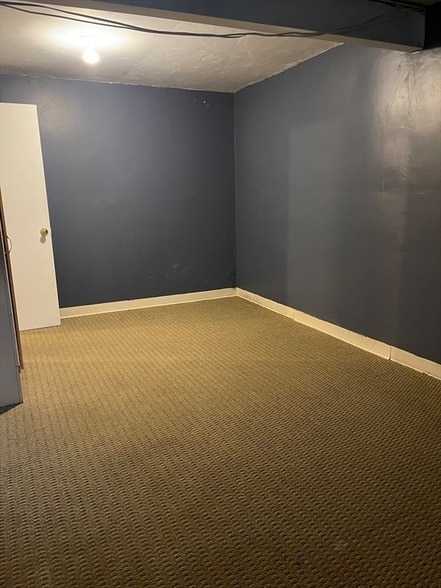 Building Photo - 22 Bowstring Way