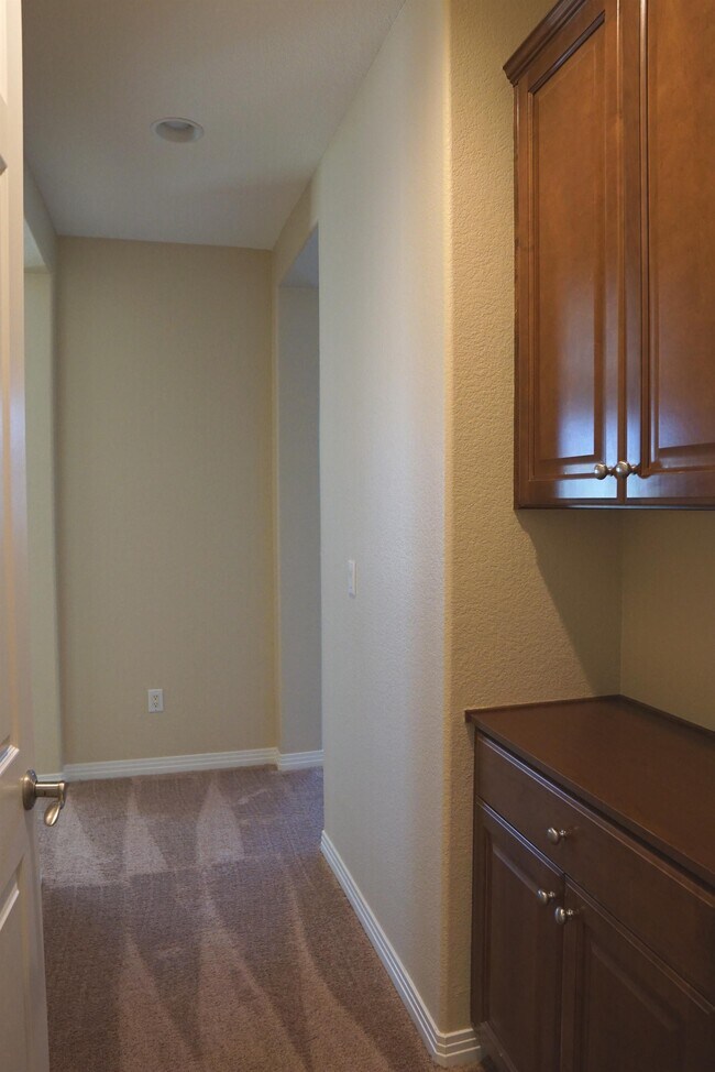 Building Photo - 35579 Domani Dr