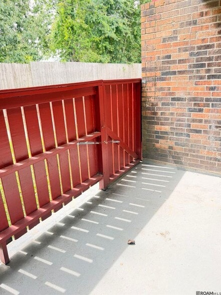Building Photo - 3484 Cedarcrest Ave