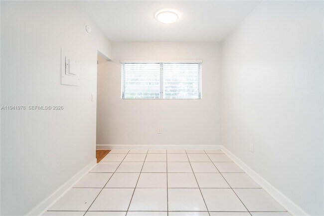 Building Photo - 7931 East Dr