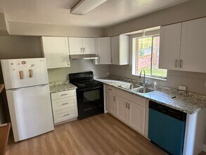 Building Photo - 5 Bedroom Home; Millcreek; 2800 sq ft; Lar...