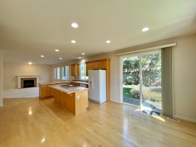 Building Photo - Great Home For Rent