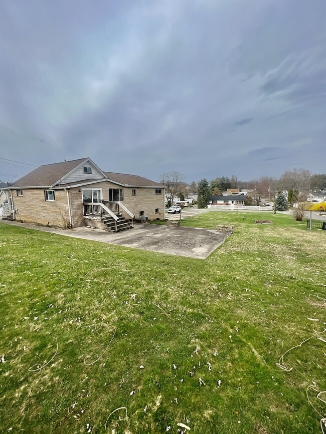 Building Photo - 516 Kensington Ave