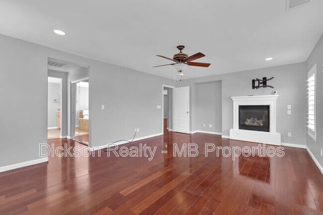 Building Photo - 2125 Peaceful Valley Dr