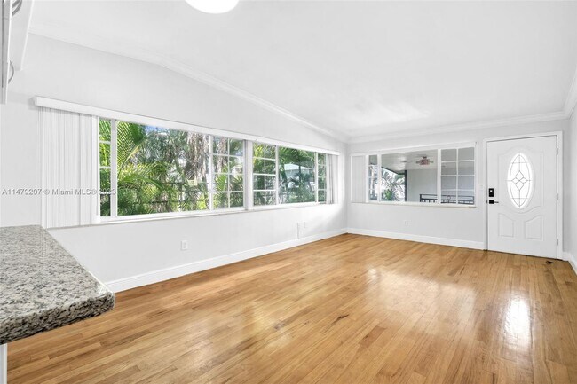 Building Photo - 1135 92nd St