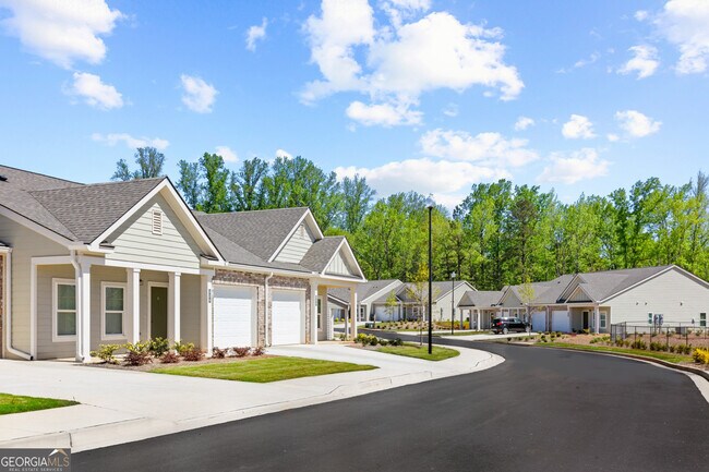 Building Photo - 705 Charles Hardy Pky