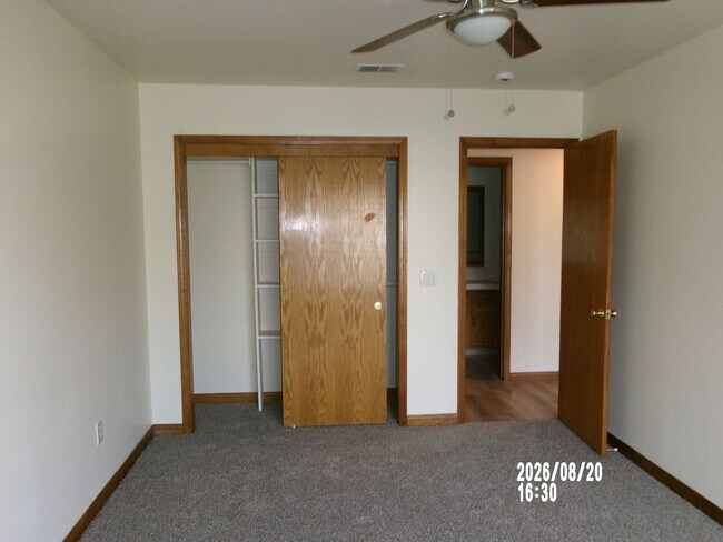 Building Photo - 5103 Swaps Ct