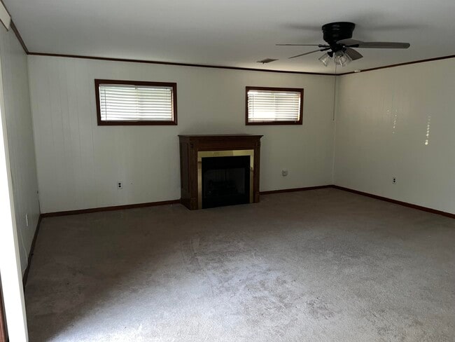 Building Photo - 7202 Renda St