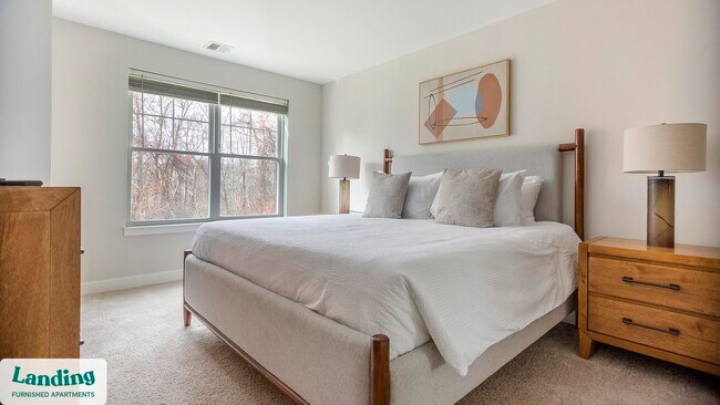 Building Photo - 2 Trl Run