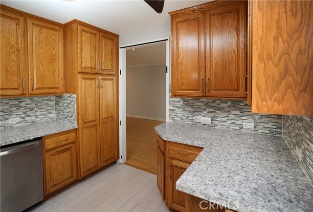 Building Photo - 9402 Vía Yolanda