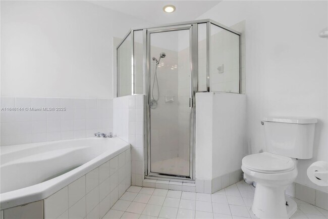 Building Photo - 13949 SW 155th Ct