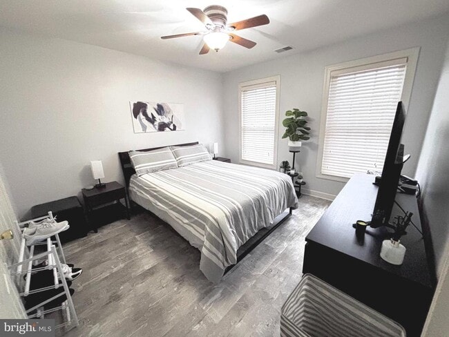 Building Photo - 3120 King Ln