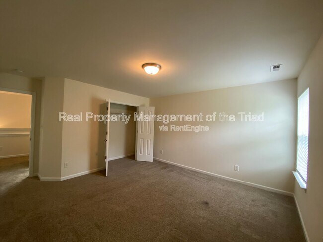 Building Photo - 4539 Deighton Ct
