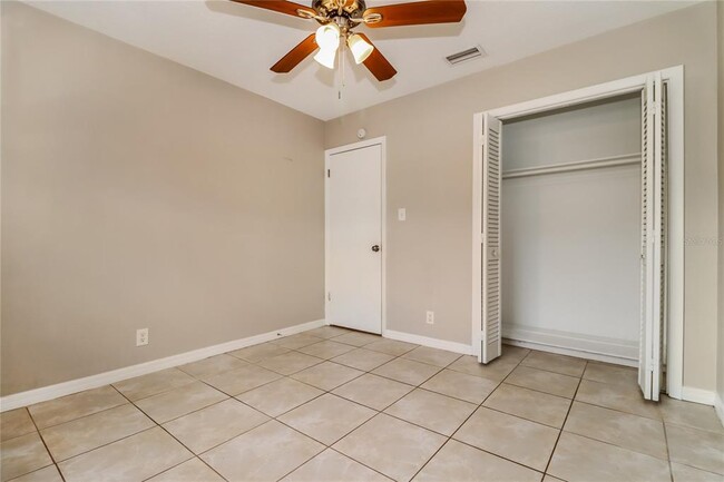 Building Photo - 2258 Village Ct