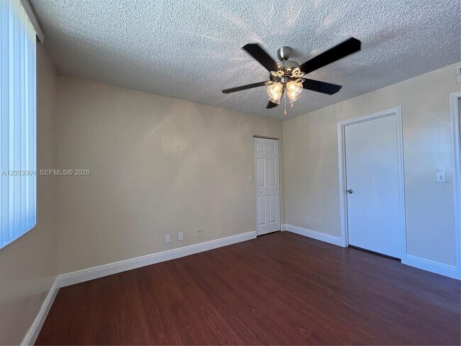 Building Photo - 4015 W McNab Rd